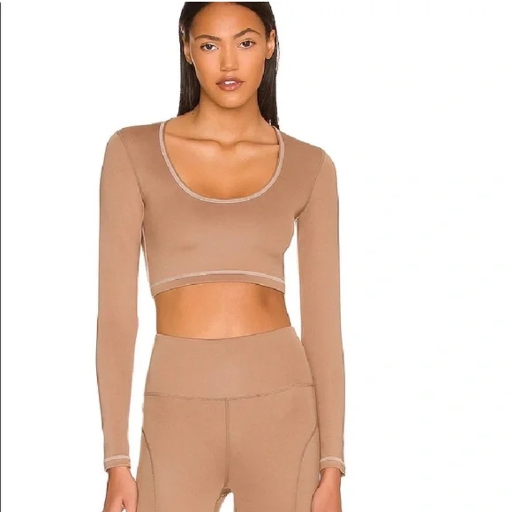 TAN + LINES Womens Long Sleeve Crop Top Size Medium Latte Activewear Gym